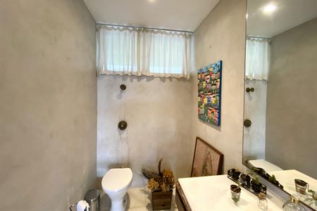 Casa de condomínio à venda com 450m², 3 quartos e 4 vagasLavabo da Sala