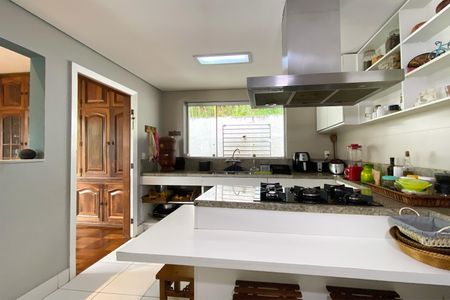 Casa de condomínio à venda com 450m², 3 quartos e 4 vagasCozinha