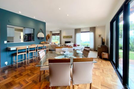 Casa de condomínio à venda com 450m², 3 quartos e 4 vagasSala de Jantar