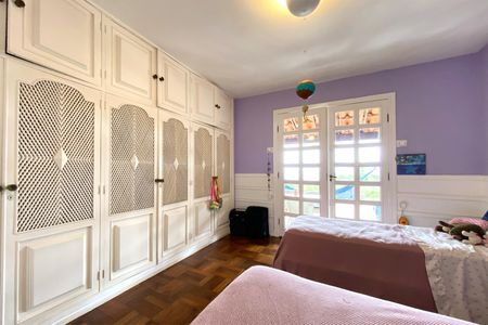 Casa de condomínio à venda com 450m², 3 quartos e 4 vagasQuarto 3