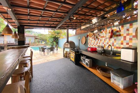 Casa de condomínio à venda com 450m², 3 quartos e 4 vagasEspaço Gourmet