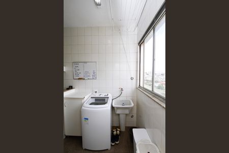 Apartamento para alugar com 74m², 3 quartos e 2 vagasÁrea de Serviço