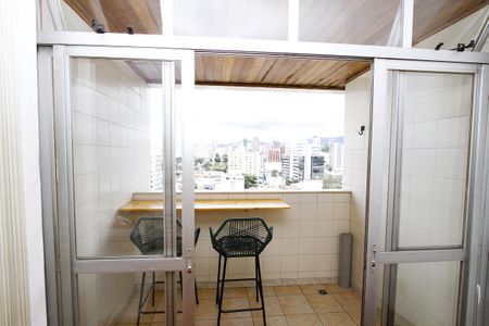Apartamento para alugar com 74m², 3 quartos e 2 vagasVaranda da Sala