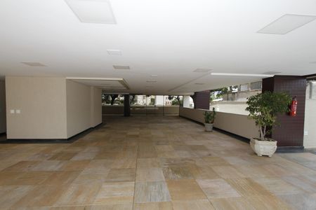 Apartamento para alugar com 74m², 3 quartos e 2 vagasÁrea comum