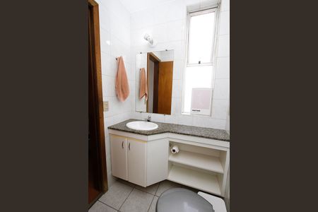 Apartamento para alugar com 74m², 3 quartos e 2 vagas Banheiro da Suite