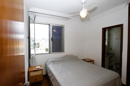 Apartamento para alugar com 74m², 3 quartos e 2 vagasQuarto 2 - Suíte