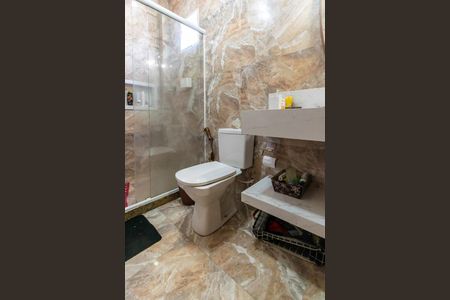 Casa para alugar com 400m², 3 quartos e 2 vagasBanheiro 1