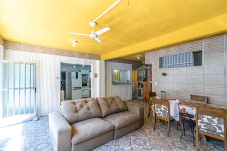 Casa para alugar com 400m², 3 quartos e 2 vagasSala