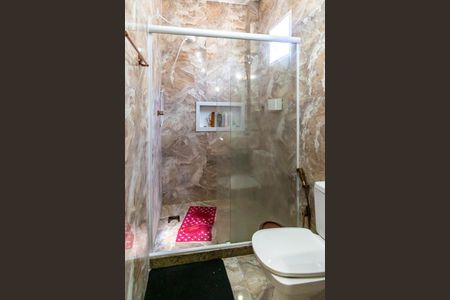 Casa para alugar com 400m², 3 quartos e 2 vagasBanheiro 1