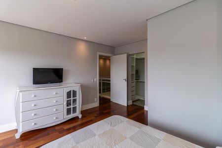 Casa de condomínio para alugar com 529m², 4 quartos e 9 vagasSuíte 3