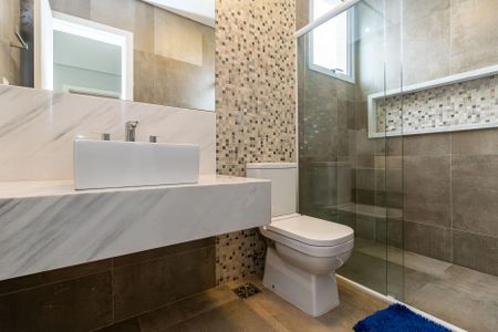 Casa de condomínio para alugar com 529m², 4 quartos e 9 vagasBanheiro da Suíte 2