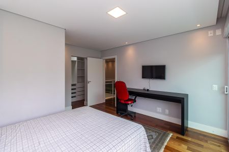 Casa de condomínio para alugar com 529m², 4 quartos e 9 vagasSuíte 2