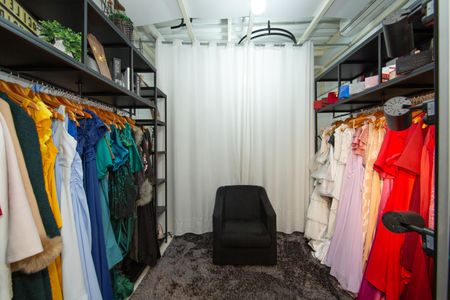 Apartamento à venda com 320m², 6 quartos e 4 vagasQUARTO5