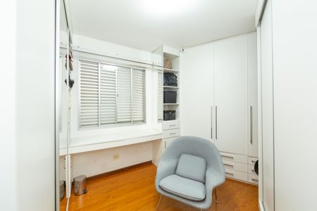 Apartamento à venda com 320m², 6 quartos e 4 vagasQUARTO3