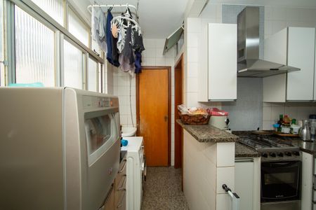 Apartamento à venda com 320m², 6 quartos e 4 vagasAREA DE SERVICO