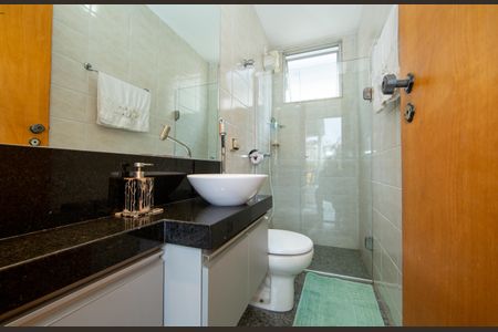 Apartamento à venda com 320m², 6 quartos e 4 vagasBANHEIRO3