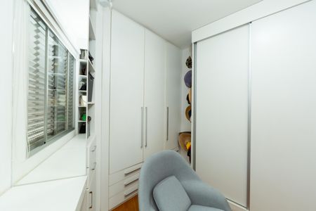 Apartamento à venda com 320m², 6 quartos e 4 vagasQUARTO3