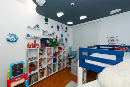 Apartamento à venda com 320m², 6 quartos e 4 vagasQUARTO1