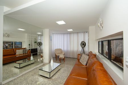 Apartamento à venda com 320m², 6 quartos e 4 vagasSALA
