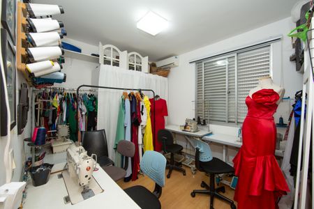 Apartamento à venda com 320m², 6 quartos e 4 vagasQUARTO6