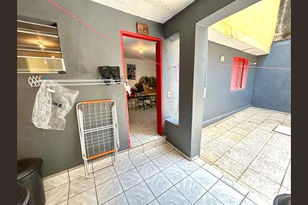 Casa à venda com 257m², 6 quartos e 6 vagas Casa à venda com 257m², 6 quartos e 6 vagasÁrea de Serviço