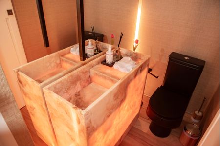 Apartamento à venda com 160m², 2 quartos e 2 vagasLavabo 