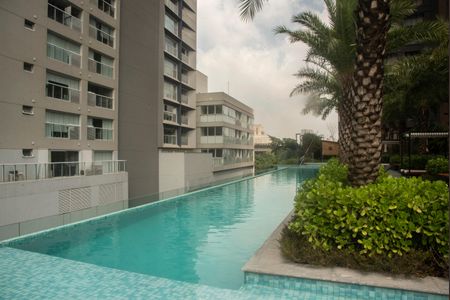 Apartamento à venda com 160m², 2 quartos e 2 vagasÁrea comum - Piscina