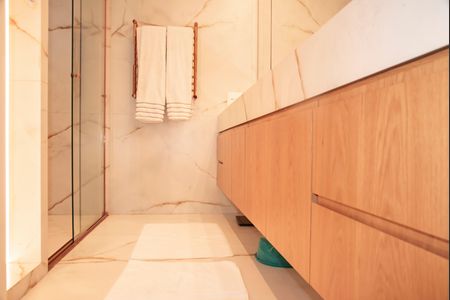 Apartamento à venda com 160m², 2 quartos e 2 vagasBanheiro da Suíte 1
