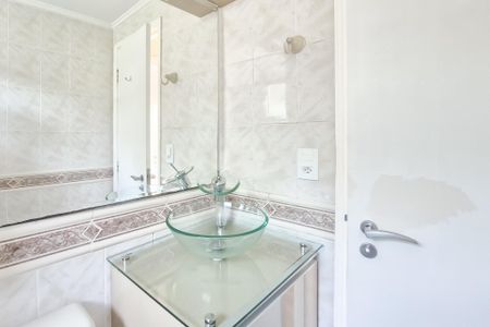 Apartamento para alugar com 60m², 2 quartos e 1 vaga Apartamento para alugar com 60m², 2 quartos e 1 vagaBanheiro Social