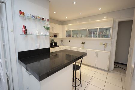 Apartamento à venda com 94m², 3 quartos e 3 vagasCozinha