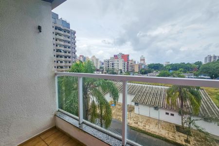 varanda  de apartamento para alugar com 3 quartos, 200m² em Jardim Tejereba, Guarujá