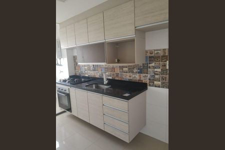 Apartamento à venda com 2 quartos, 52m² em Vila Guedes, São Paulo