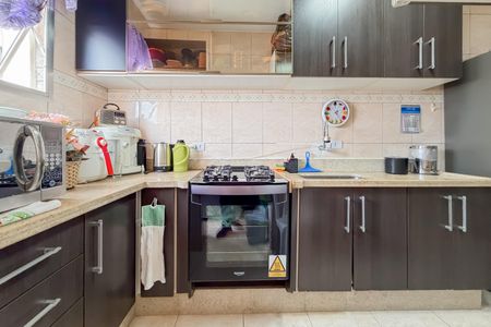 Apartamento à venda com 78m², 2 quartos e sem vagaCozinha