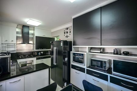 Apartamento à venda com 213m², 4 quartos e 3 vagasCozinha