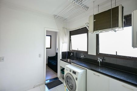 Apartamento à venda com 213m², 4 quartos e 3 vagasÁrea de Serviço 