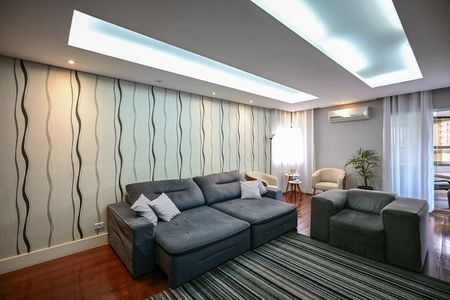 Apartamento à venda com 213m², 4 quartos e 3 vagasSala