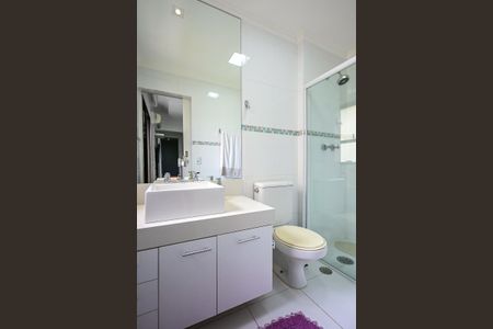 Apartamento à venda com 213m², 4 quartos e 3 vagasBanheiro Suíte  4