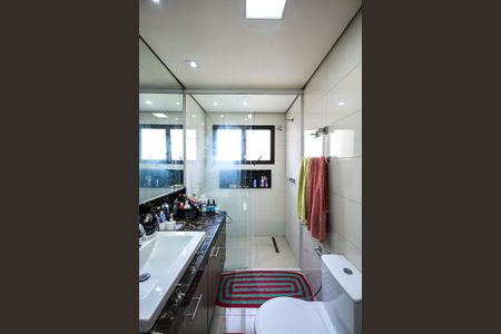 Apartamento à venda com 213m², 4 quartos e 3 vagasBanheiro Suíte 1