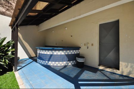 Apartamento à venda com 213m², 4 quartos e 3 vagasEspaço Bar