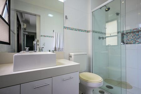 Apartamento à venda com 213m², 4 quartos e 3 vagasBanheiro Suíte  4