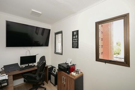 Apartamento à venda com 213m², 4 quartos e 3 vagasEscritório