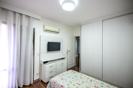 Apartamento à venda com 213m², 4 quartos e 3 vagasSuíte 2