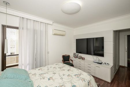 Apartamento à venda com 213m², 4 quartos e 3 vagasSuíte 1