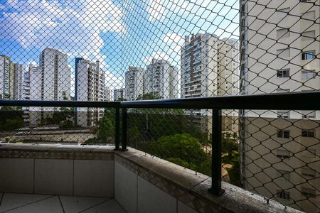 Apartamento à venda com 213m², 4 quartos e 3 vagasVaranda da Suíte 1