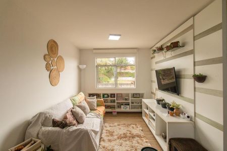 Sala de apartamento para alugar com 3 quartos, 50m² em Parolin, Curitiba