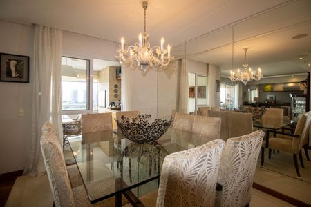 Apartamento à venda com 181m², 3 quartos e 3 vagasSala de jantar 