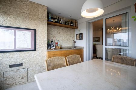 Apartamento à venda com 181m², 3 quartos e 3 vagasChurrasqueira