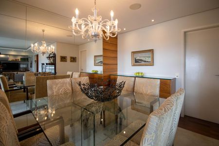 Apartamento à venda com 181m², 3 quartos e 3 vagasSala de jantar 