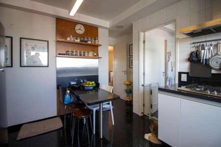 Apartamento à venda com 181m², 3 quartos e 3 vagasCozinha 