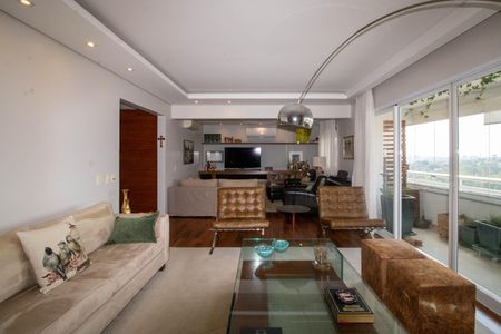 Sala  de apartamento à venda com 3 quartos, 181m² em Real Parque, São Paulo